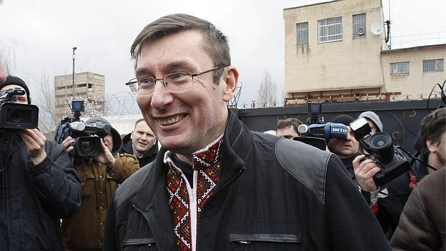 Ucrania tiende puentes con la UE al indultar a dos opositores a Yanukóvich