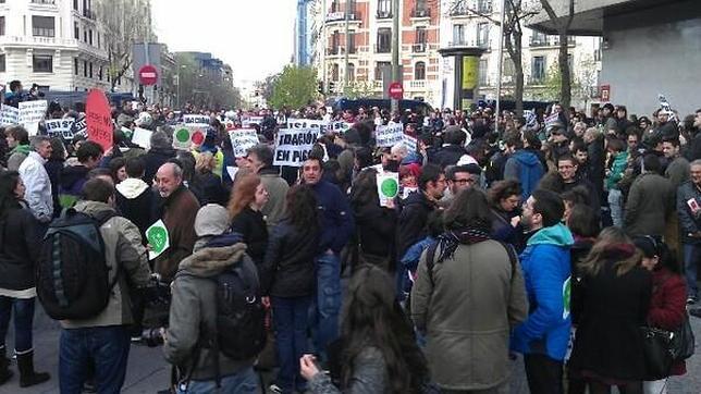 En directo: Intento de acoso en la sede del PP en Génova