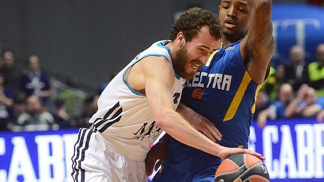 Sergio Rodríguez desatasca al Real Madrid y comanda el triunfo ante el Maccabi