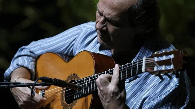 La guitarra española, instrumento universal