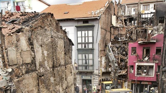 Un incendio en una empresa de Erandio (Vizcaya) deja tres heridos por inhalar humo