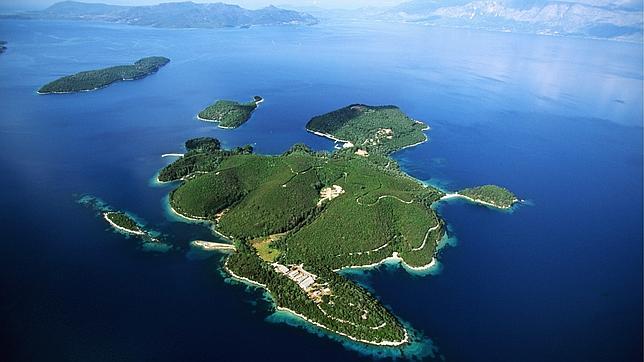 La hija de un millonario ruso compra una isla griega que perteneció a Onassis