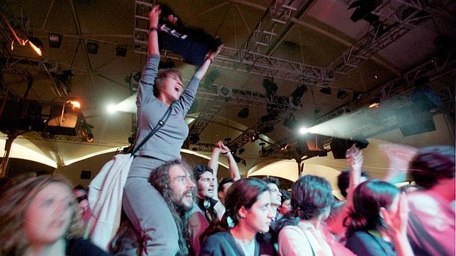 ¿Por qué nos quedamos sordos después de un concierto?