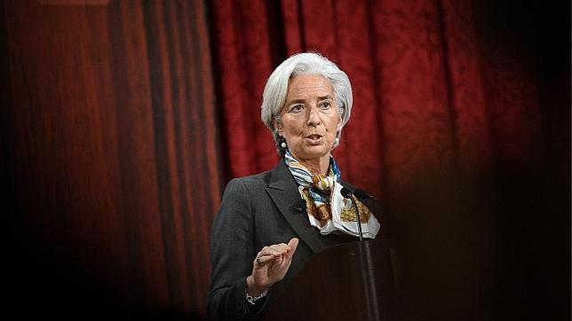 Lagarde insta a España a ser «más flexible» en el ritmo de los ajustes