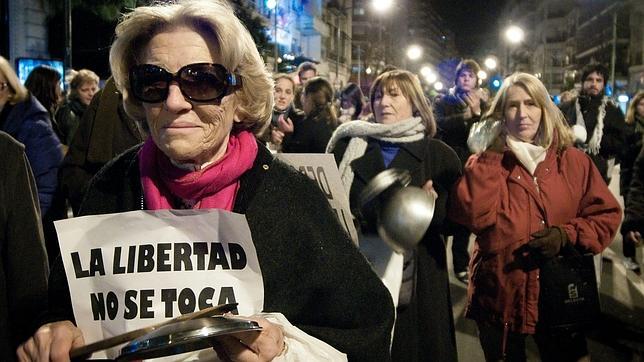 Buenos Aires protesta con un nuevo «cacerolazo» en contra del Gobierno de Cristina Kirchner