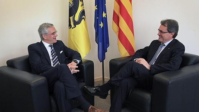 Mas admite que Bruselas ve la posible independencia con preocupación