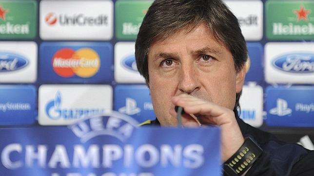 Roura: «El árbitro no ha estado bien, pero el Bayern ha sido superior»