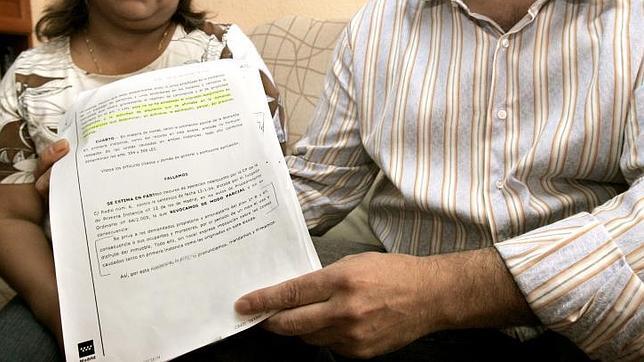 Fallo judicial que condena a los propietarios de una vivienda a abandonarla por ocasionar ruidos