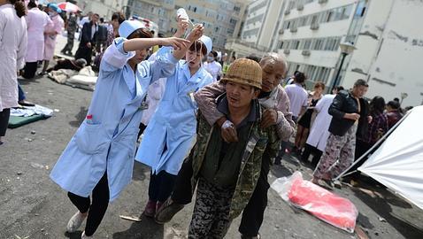 203 muertos y 11.500 heridos por un terremoto en la provincia china de Sichuan