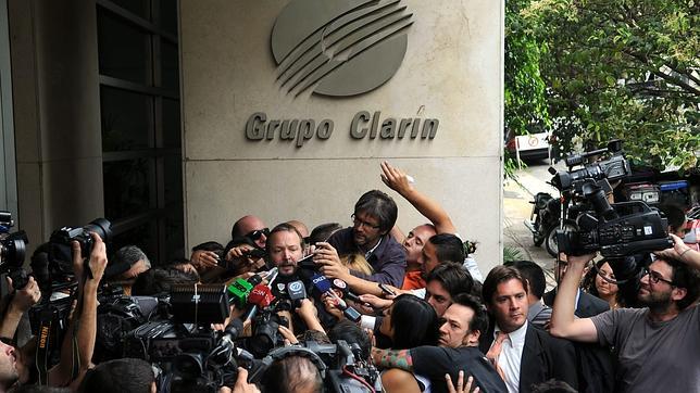 Altos cargos del Gobierno argentino acusan al grupo Clarín de crímenes de lesa humanidad