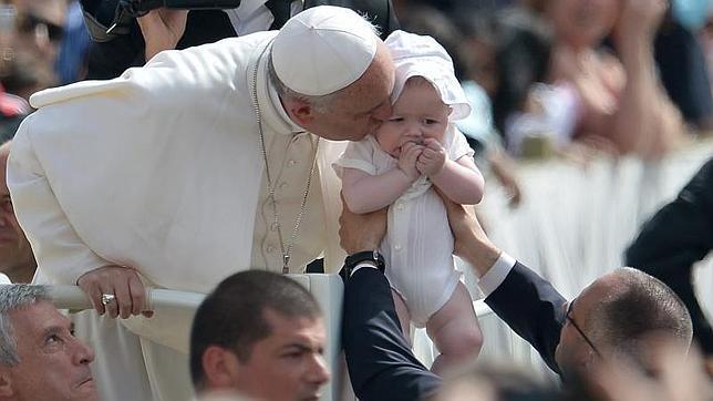 Francisco denuncia el «trabajo esclavo» y el «beneficio egoísta» que crea desempleo