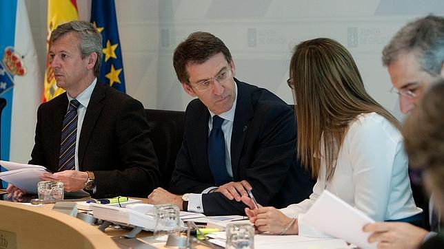 La Xunta obligará por ley a los hospitales a operar en función de la gravedad