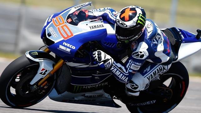 Jorge Lorenzo vuela en los primeros entrenamientos libres de Jerez