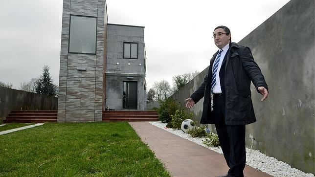 Aduanas recaba documentación en el Ayuntamiento de O Carballiño