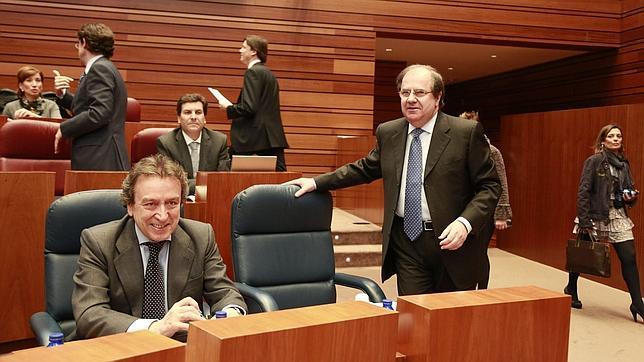 La despoblación también acerca a la Junta y al PSOE