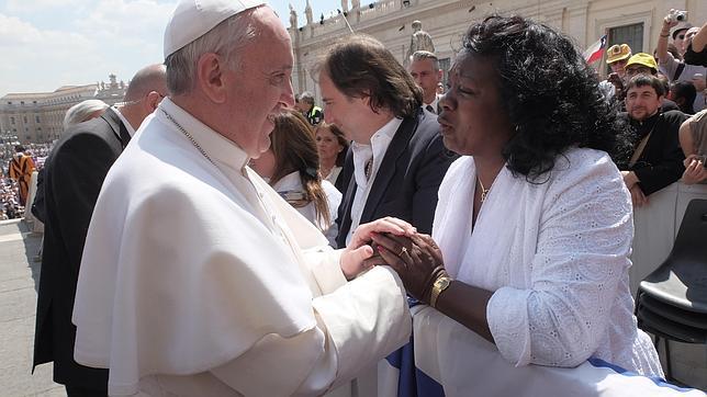 «Sigan adelante», anima el Papa a las Damas de Blanco