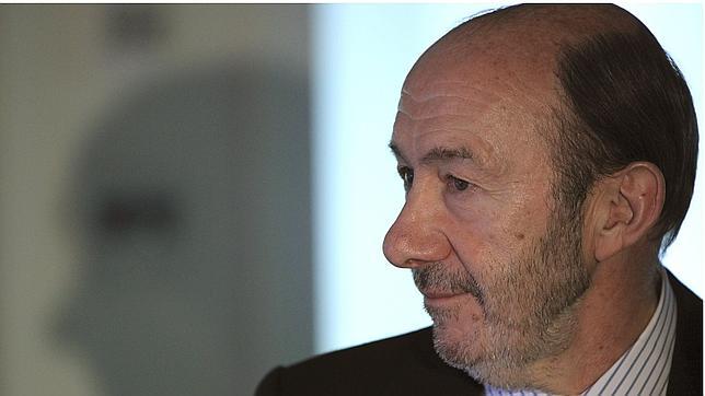 «La Comisión Europea no ve posible el plan del PSOE de los 30.000 millones»