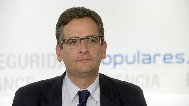 Basagoiti deja la política para «dar mejor vida a sus hijas», que siempre han llevado escolta