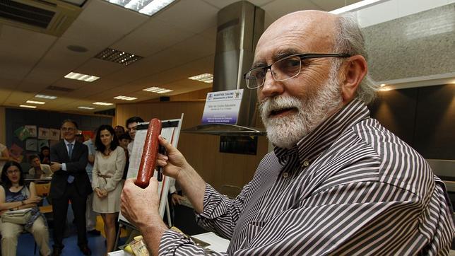 Unos tubos de comida precocinada que cubren las necesidades diarias por 2 euros