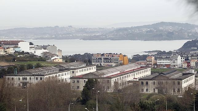 Los trabajadores de la Fábrica de Armas de La Coruña levantan su encierro