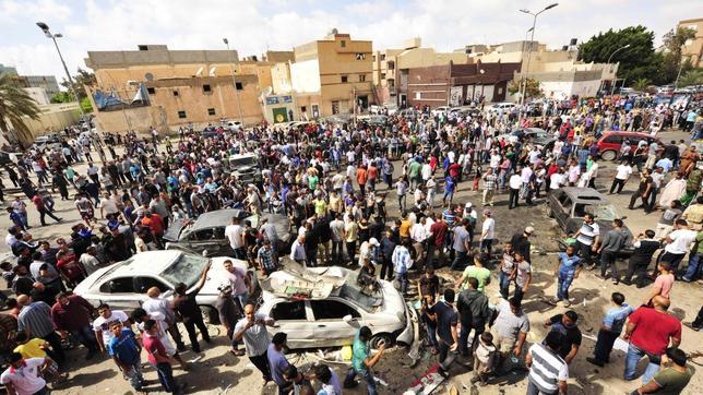 Varios muertos en un atentado con coche bomba en Bengasi