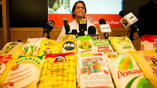 El Gobierno de Maduro subirá un 20% los precios del pollo, la carne y la leche