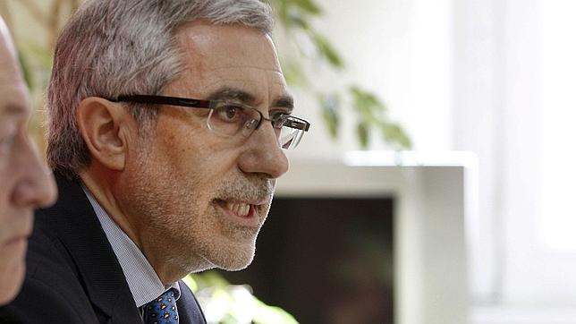 IU pregunta al Gobierno con «chistes»