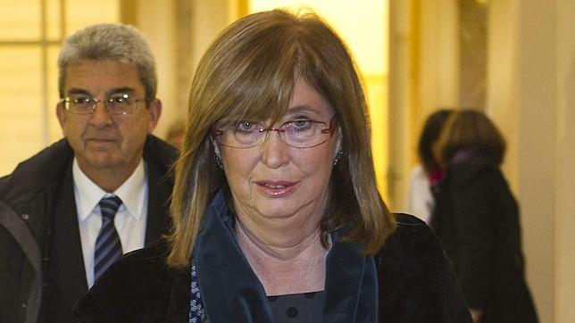 Rigau responde a Wert que su ley es «predemocrática» e «imposible de cumplir»