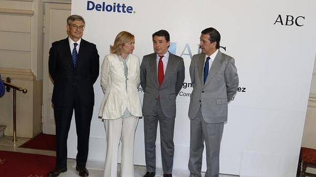 En directo: Ignacio González a Cataluña: «No se puede cambiar finaciación por soberanía»