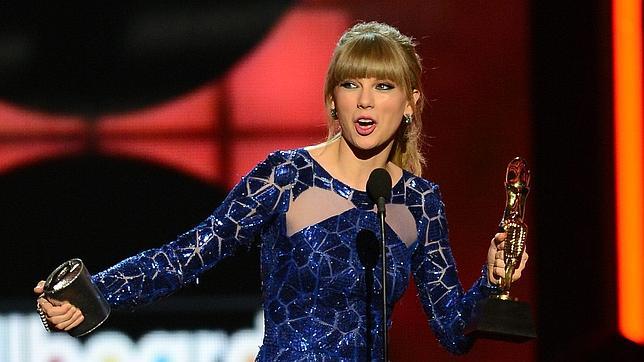 Taylor Swift reina en los Billboard