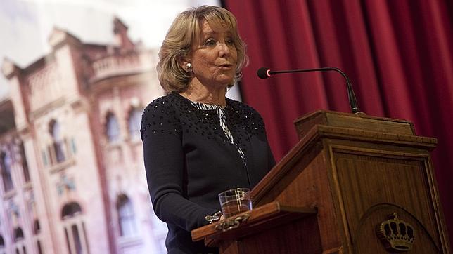 Aguirre, contra los «progres empecinados» en leyes educativas de paro juvenil