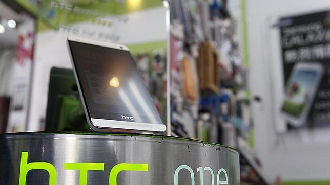 Los problemas de HTC enturbian la calidad del «mejor móvil» del momento