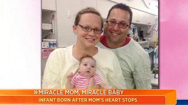 Una mujer da a luz técnicamente muerta y resucita minutos después