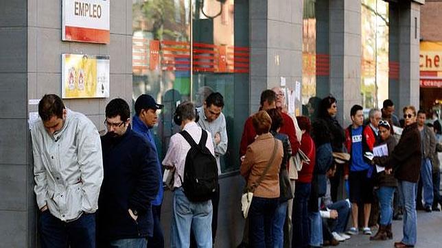Los ayuntamientos podrán pedir parados para tareas de «colaboración social»