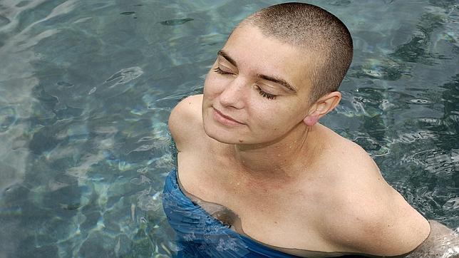 Sinead O'Connor, expulsada de una web de contactos por «obscena»