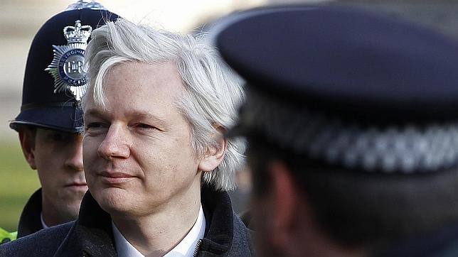 Ecuador insistirá a Londres que conceda el salvoconducto al fundador de Wikileaks
