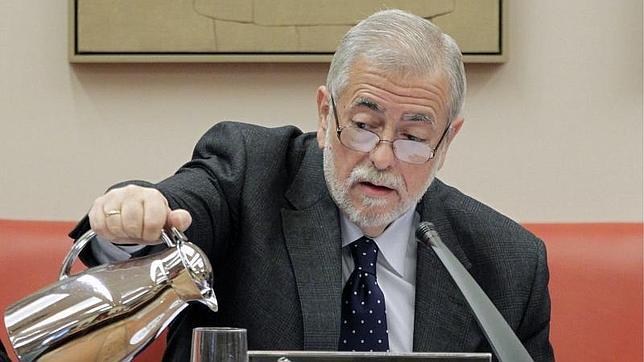 Cristóbal Montoro y Antoni0 Beteta, secretario de Estado de Administraciones Publcias, deberán negociar la reforma