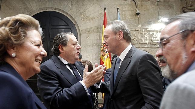 Fabra anuncia una «importante» bajada del paro en mayo