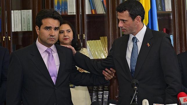 Maduro se indigna por la entrevista de Capriles con Santos