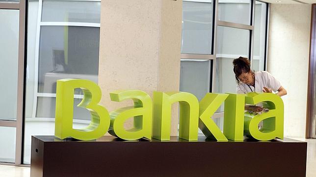 Condenan a Bankia a devolver 45.000 euros a una anciana a la que engañó