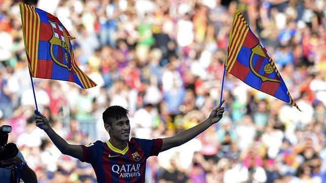 Neymar desata la locura en el Camp Nou