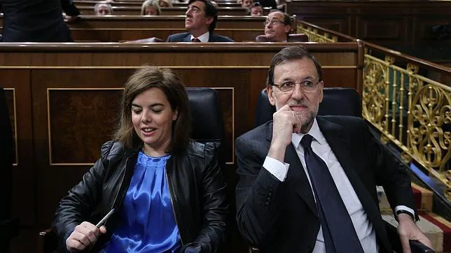 Rajoy pone a Sáenz de Santamaría al frente de la coordinación de la política económica