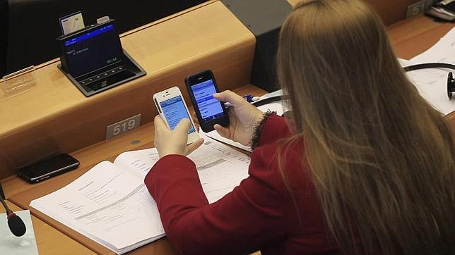 Las grandes telecos piden a Bruselas que aclare su intención respecto al «roaming»