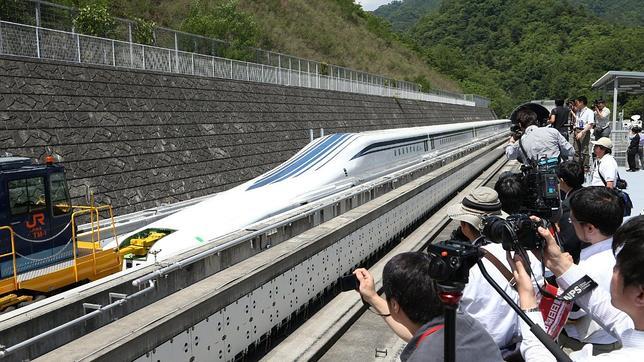 Japón prueba un tren bala magnético capaz de circular a 500 kilómetros por hora