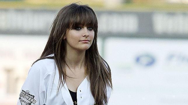 Paris Jackson evoluciona favorablemente tras un intento de suicidio