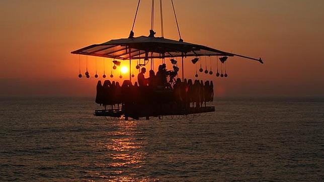 Lo último del gran lujo: una cena a 50 metros de altura sobre Venecia