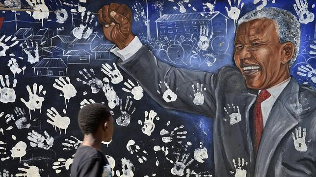 Un amigo íntimo de Mandela: «Es hora de dejarle marchar»