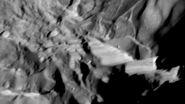 Verona Rupes, el acantilado más grande del Sistema Solar