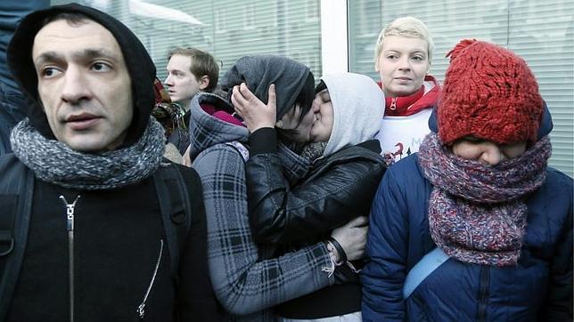Rusia prohibirá por ley la adopción de niños por parejas homosexuales