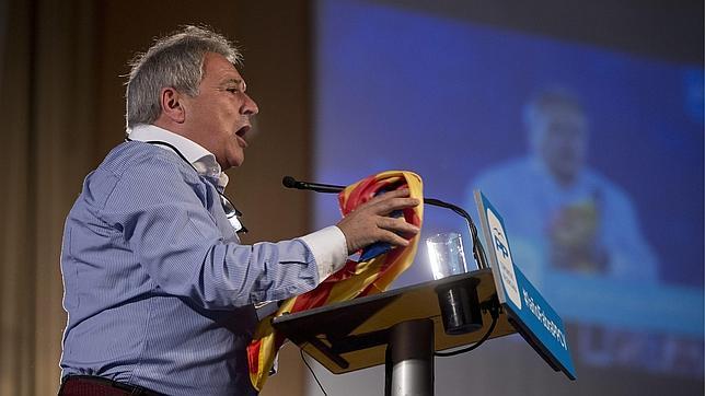 El presidente del PP de Valencia, a Montoro: «¿Hemos mentido para que nos votaran?»
